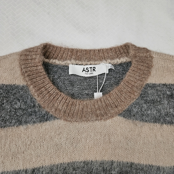 ASTR the Label Striped Crewneck sweater - Picture 4 of 7
